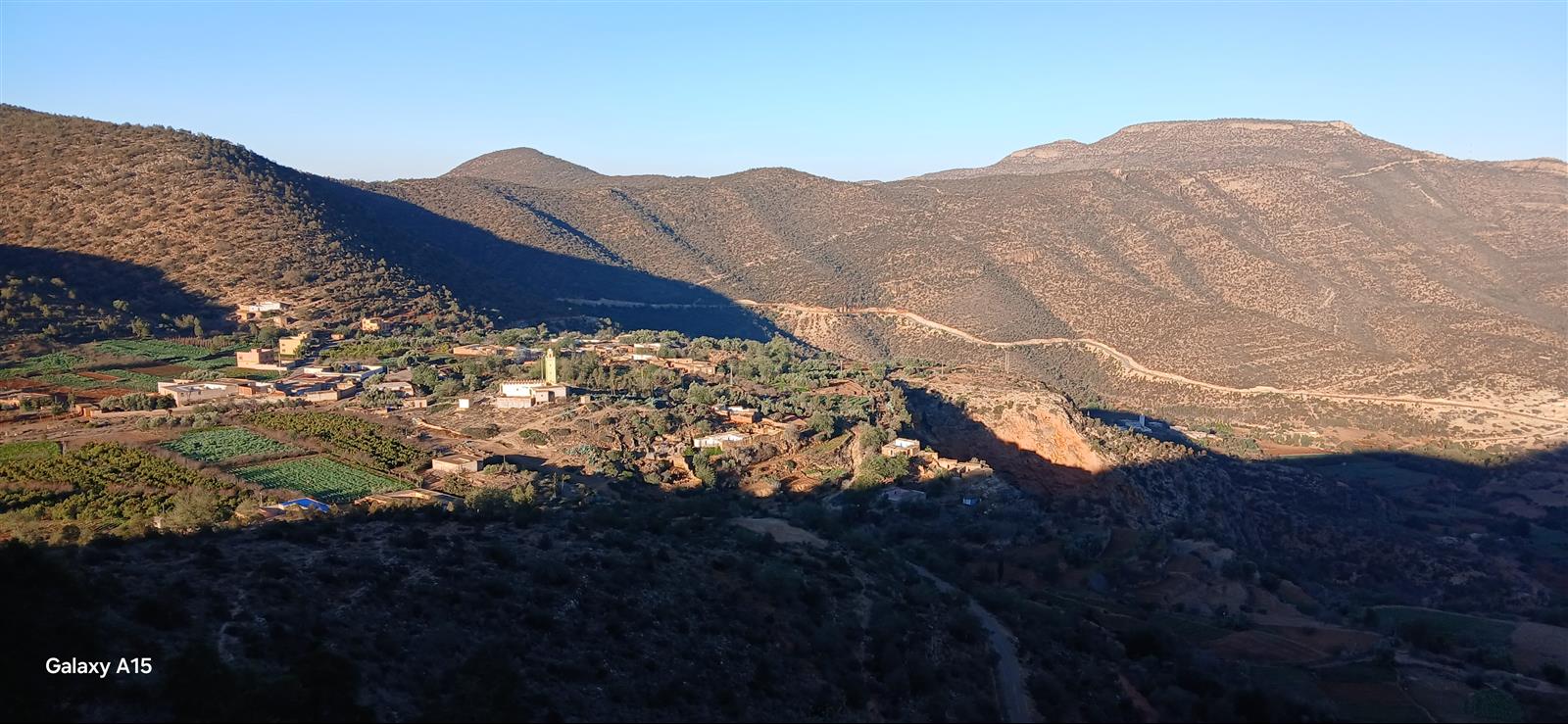         دوار الزعارة    